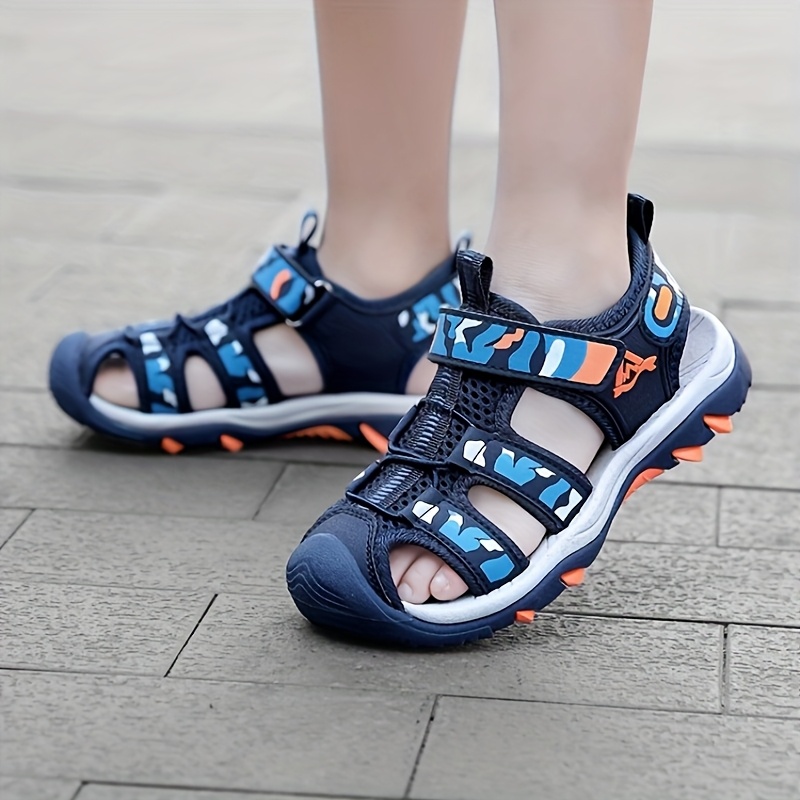 Children’s sandals for leisure and water outings