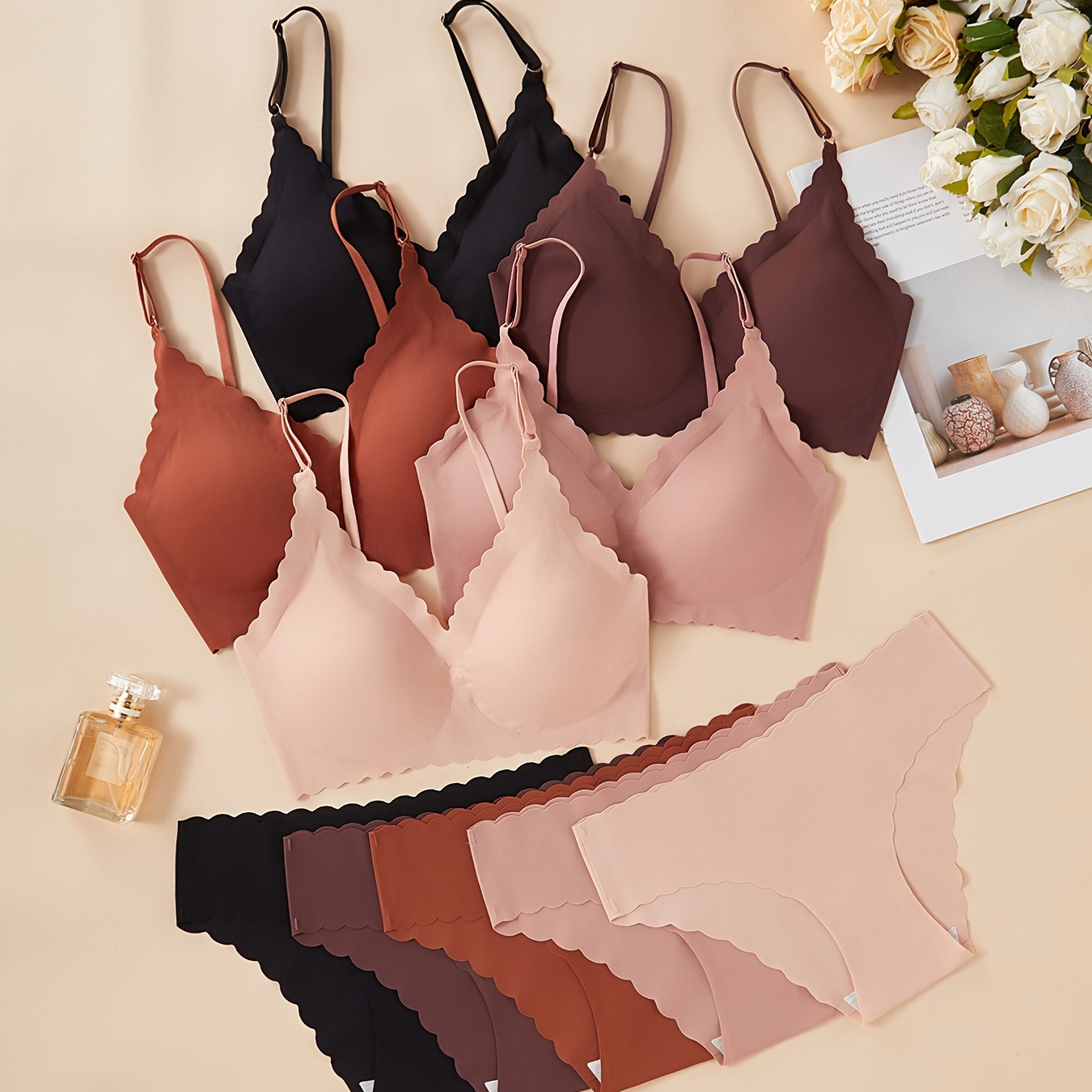 Strapless bra and briefs assortment