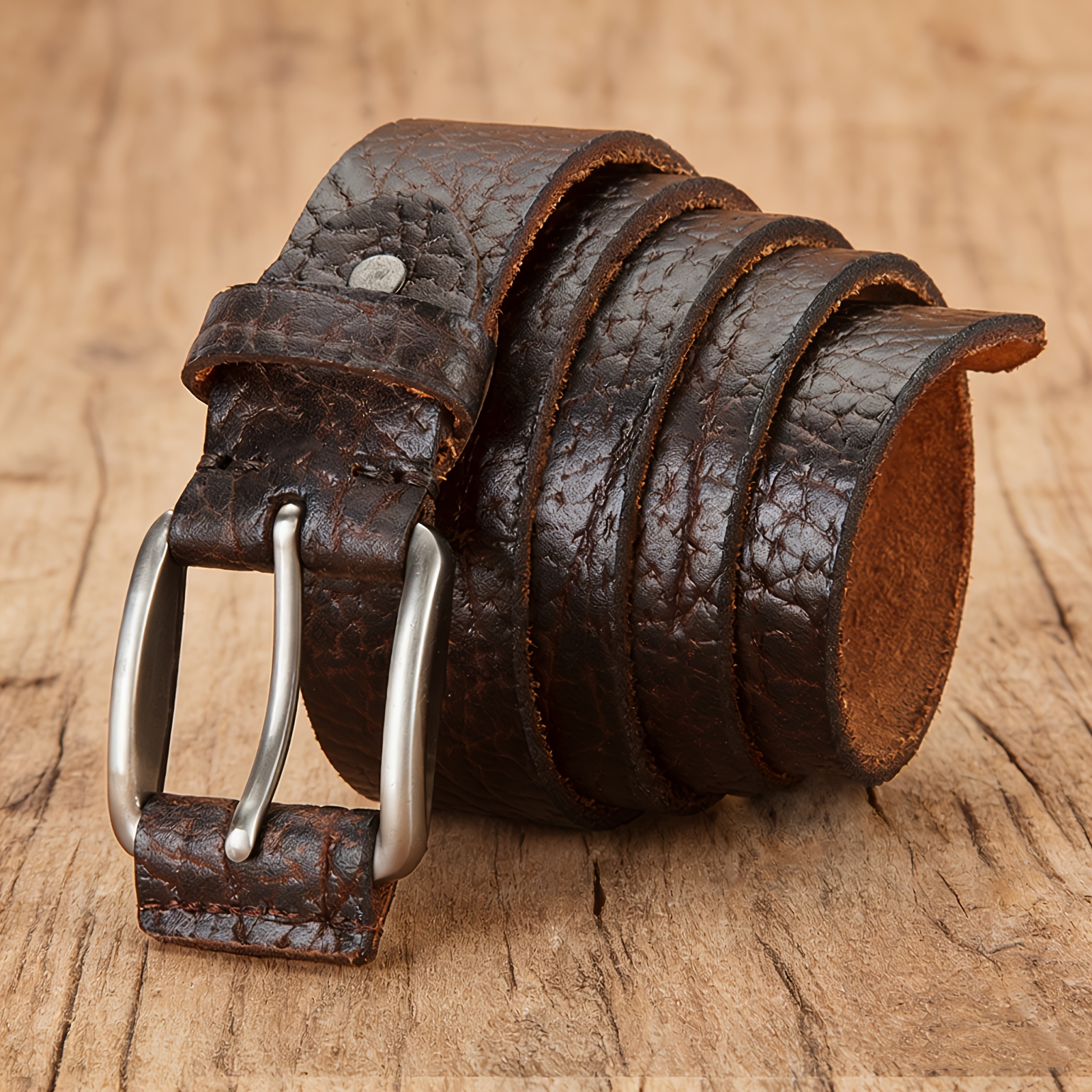 Ceinture aspect vieilli, longueurs annoncées de 110 à 125 cm