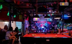 Toy's Music Bar Jomtien Pattaya Live group