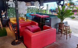 Toy's Music Bar Pattaya design lounge